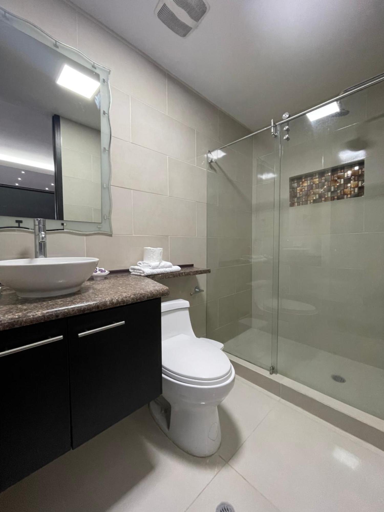 Itsahome Apartments - Torre Aqua Кито Екстериор снимка